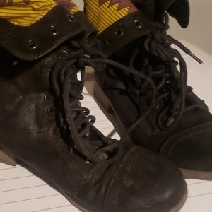 Women Massimo black leather boots